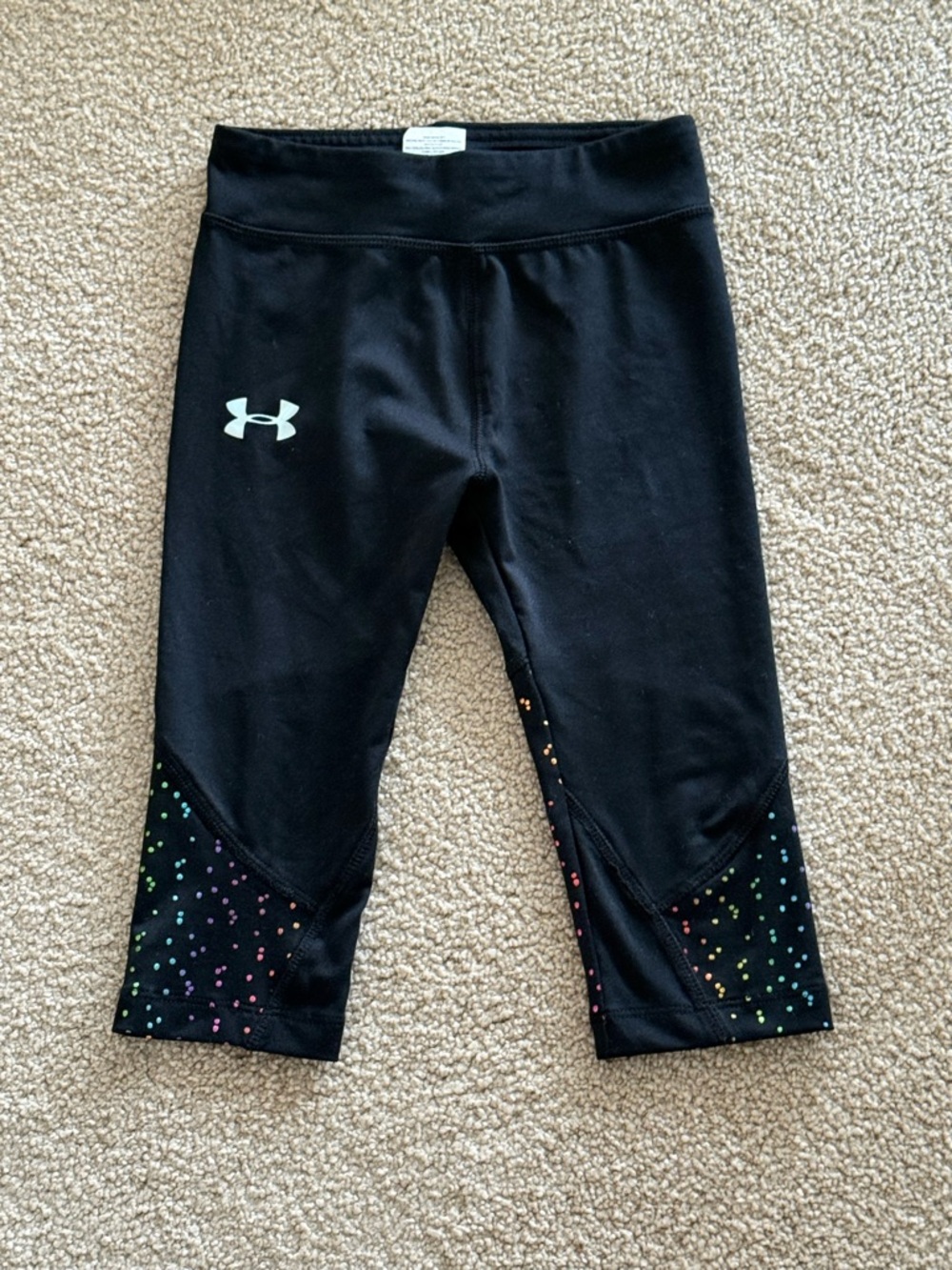 Under Armour Girls’ Black Capri Leggings Size 4 Rainbow Dot Colorblock